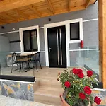 La Familia Apartmán Ksamil
